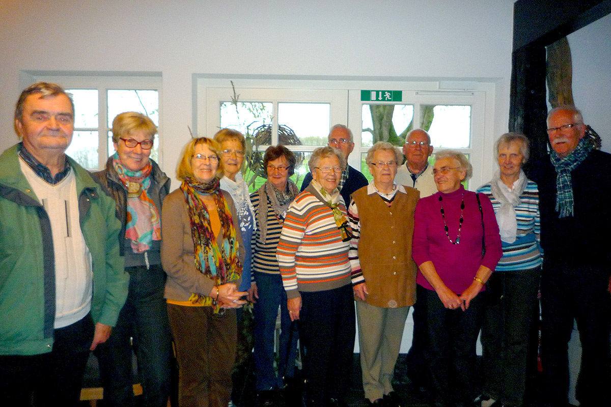 Die Gewinnerinnen und Gewinner der Holzener Seniorenveranstaltung besuchten den Fischhof Baumüller in Wickede