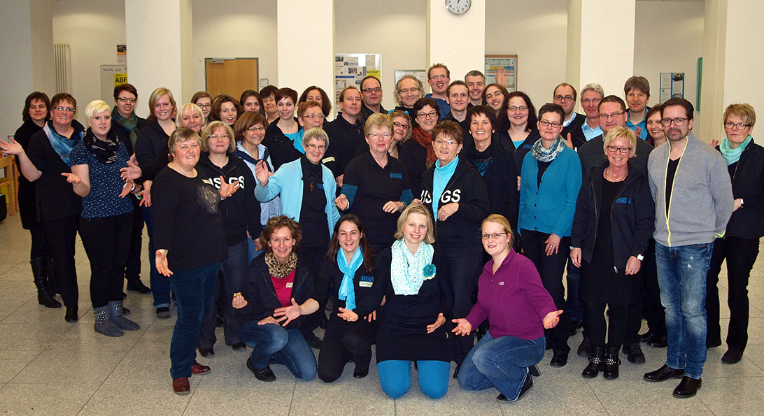 30 Mitglieder der Holy Spirit Gospel Singers sowie 20 Gäste ließen sich vom dänischen Gospel-Guru Hans-Christian Jochimsen coachen. (Foto: HSGS)