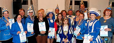 Zahlreiche Jubilare wurden beim Gesellschaftsabend von Blau-Weiß Neheim geehrt. (Foto: BW Neheim) 