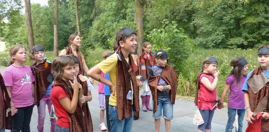 Eine pannende Räuberwoche verlebten 17 Kinder in Ainkhausen. Foto: Tiggeshof)