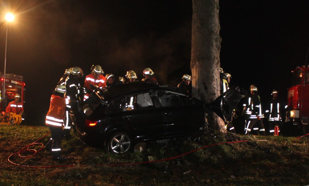 Tödlicher Verkehrsunfall in Olsberg. (Foto: Polizei HSK)