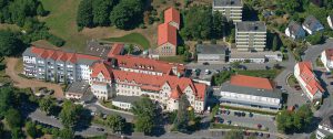 Wird mit 48 zusätzlichen Betten aufgewertet: das Marienhospital in Arnsberg. (Foto: Klinikum)