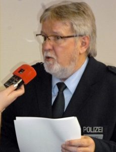 Stellte die Verkehrsunfallstatistik 2014 vor: Polizeioberrat Josef , leiter der Verkehrsdirektion bei der HSK-Polizei. (Foto: oe)