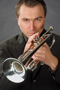 Trompeter Dimitrij Telmanov spielt mit der FSG Bigband. (Foto: Veranstalter)