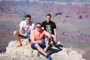 3. Platz: Bastian Struwe schoss ein eindrucksvolles Foto von seiner Reisegruppe vor dem Hintergrund des faszinierenden Grand Canyons in den Vereinigten Staaten (Foto: Bastian Struwe)