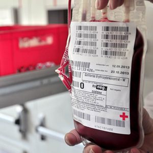 Der Blutspendedienst West bittet dringend um Spenden!