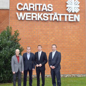 Freuen sich auf den Besuch von Karl Schiewerling MdB: Hubert Vornholt (Josefsheim Bigge), Engelbert Kraft (Caritas Brilon), Patrick Sensburg und Frank Demming (Caritas Arnsberg-Sundern).