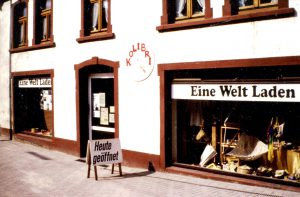So sah der Eine-Welt-Laden in Sundern vor 30 Jahren aus (Foto: Mathildis Schmitz-Hengesbach)