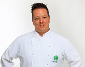 Michael Pfannes, im Restaurant Schinkenwirt in Olsberg engagiert für eine nachhaltige, regionale Küche.