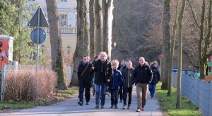 Workshop-Teilnehmer in der Promenade. (Foto: Stadt Arnsberg)