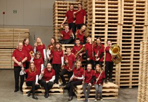 Die Mitglieder des Musikvereins Niedereimer haben viel Spaß. (Foto: MV)