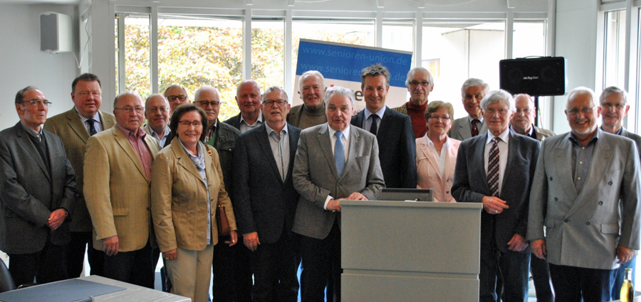 Der Vorstand der HSK-Seniorenunion mit MdL Kerkhoff. (Foto: CDU)