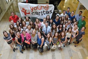 Die Jugendcaritas startet in Arnsberg und Sundern die Aktion "Stühle der Toleranz". (Foto: Caritasverband)