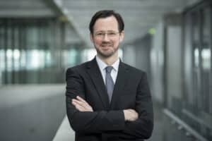 Dirk Wiese (SPD), Erster Parlamentarischer Geschäftsführer der SPD-Bundestagsfraktion und Bundestagsabgeordneter, ruft Jugendliche zur Teilnahme am Planspiel „Jugend und Parlament“ im Deutschen Bundestag auf. (Foto: Marco Urban)